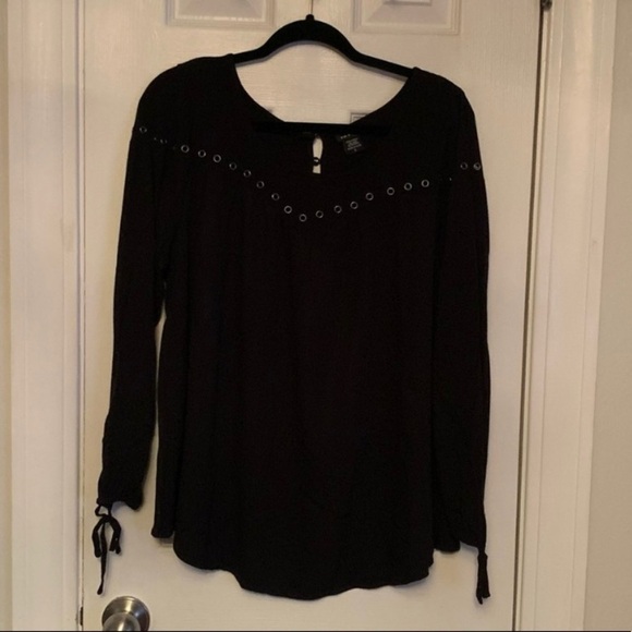 TORRID Black Blouse #609 - Picture 1 of 6